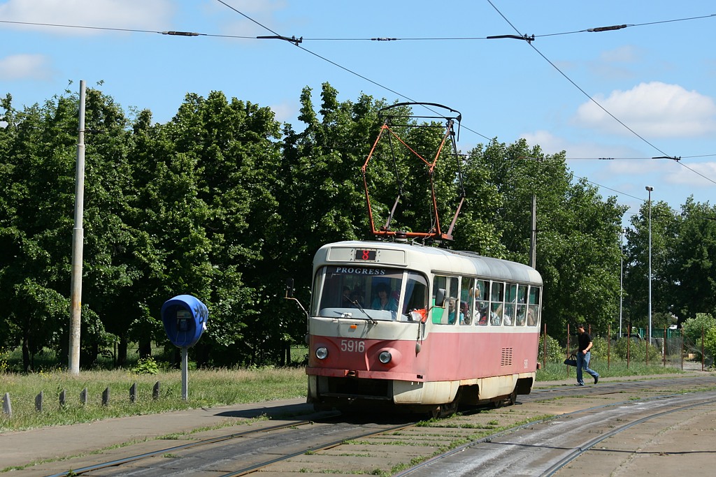 Tatra T3SU #5916