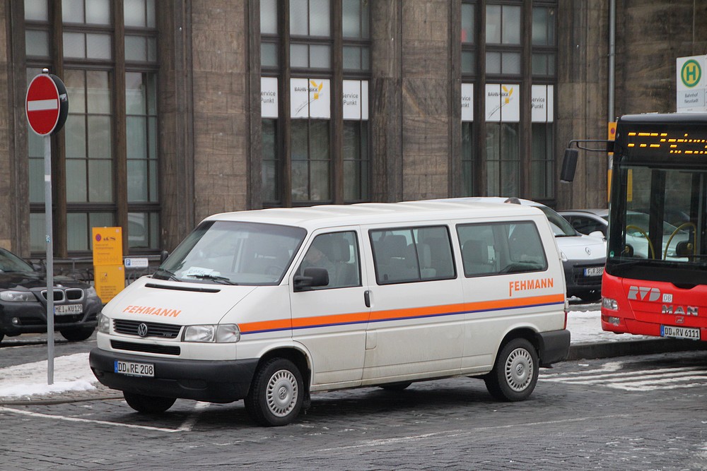 Volkswagen Transporter #DD-RE 208