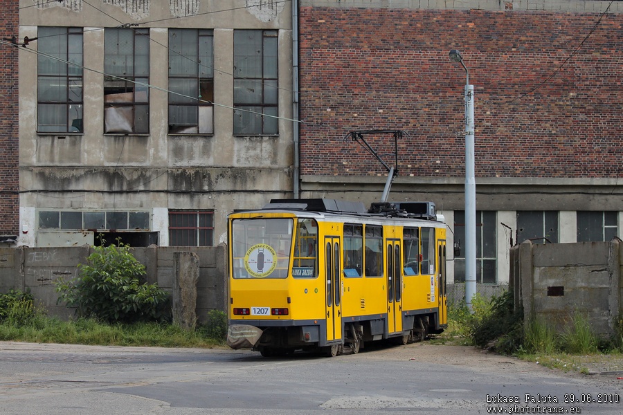 Tatra T6A2D #1207