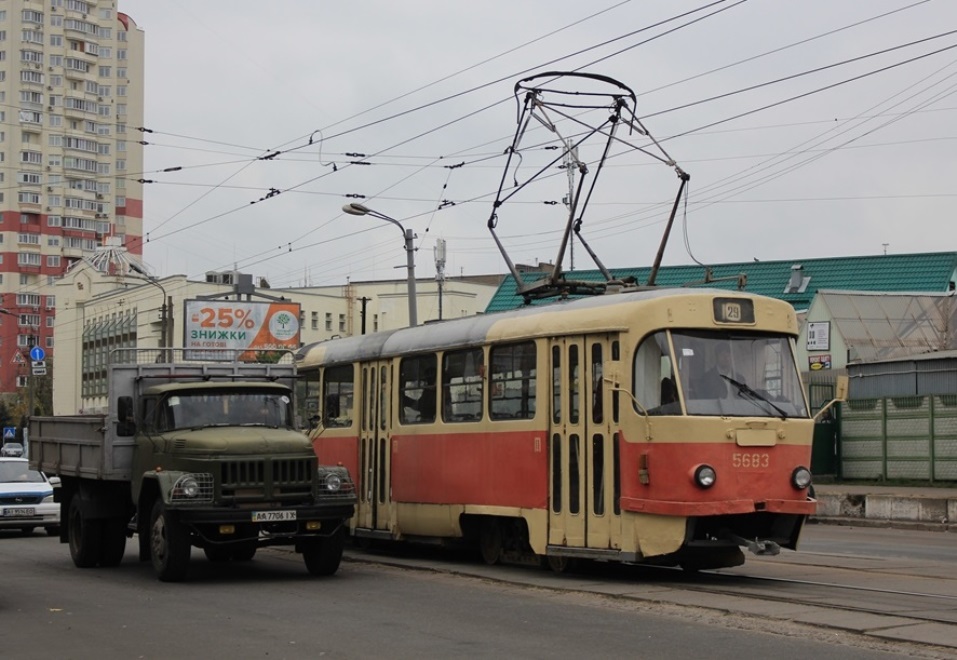 Tatra T3SU #5683