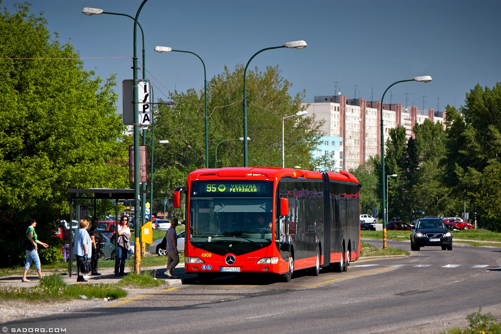 Mercedes-Benz O530GL BRT #4909