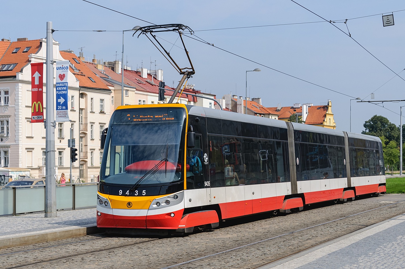 Škoda 15T Praha #9435